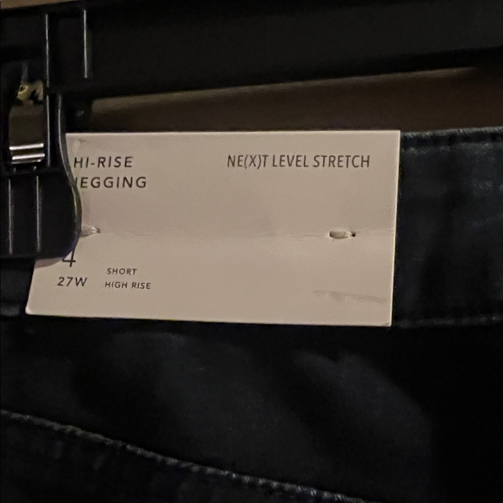 NWT American Eagle dark wash Jeans short - Picture 4 of 6